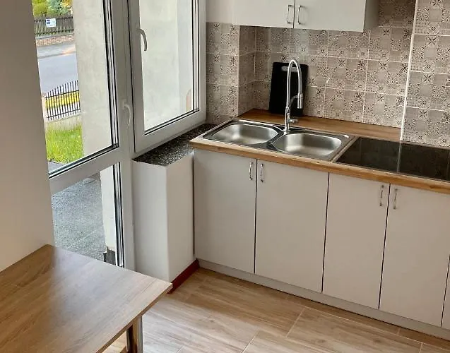 Kwatery Pracownicze Noclegi Pokoje Dla Uczniow Kochanowskiego